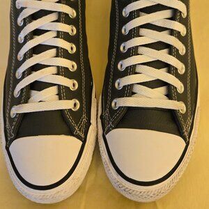 Grey Leather Converse All Stars Low Top Sneakers Men's Size 9 Women's Size 11